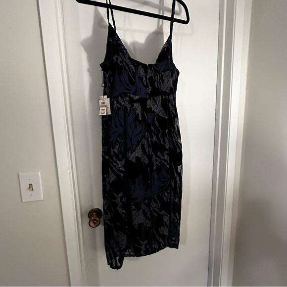 Velvet dress bought at the Bay - Picture 3 of 5